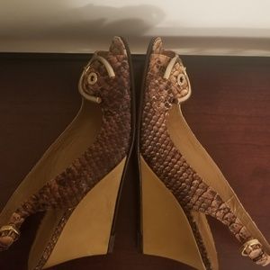 Brown/Tan snakeskin open toe platform sandals